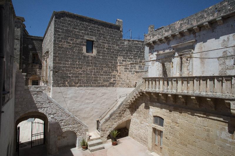 Historia- Dimore Corte Chiesa กอริยิอาโน ดอตรานโต ภายนอก รูปภาพ
